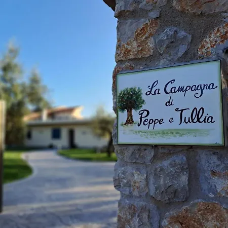 La Campagna Di Peppe E Tullia فورميا