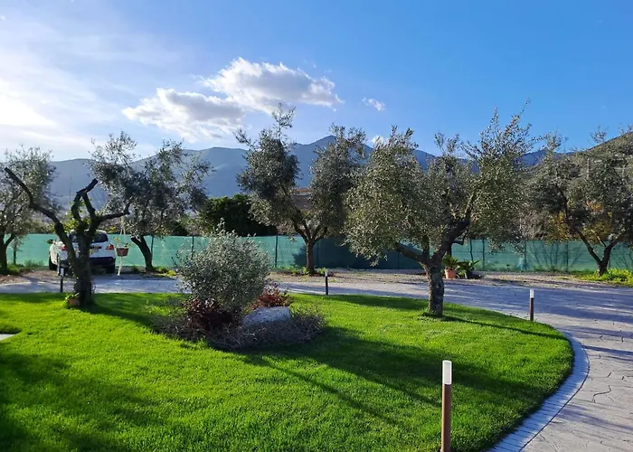 La Campagna Di Peppe E Tullia Bed & Breakfast 4*